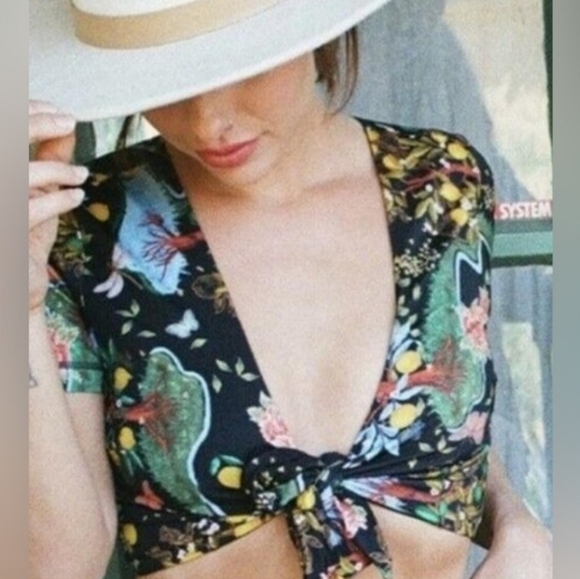 We Are Hot as Hell HAH Free People Wrap Floral Bikini Swimsuit Top Tie Front XS - Picture 2 of 6